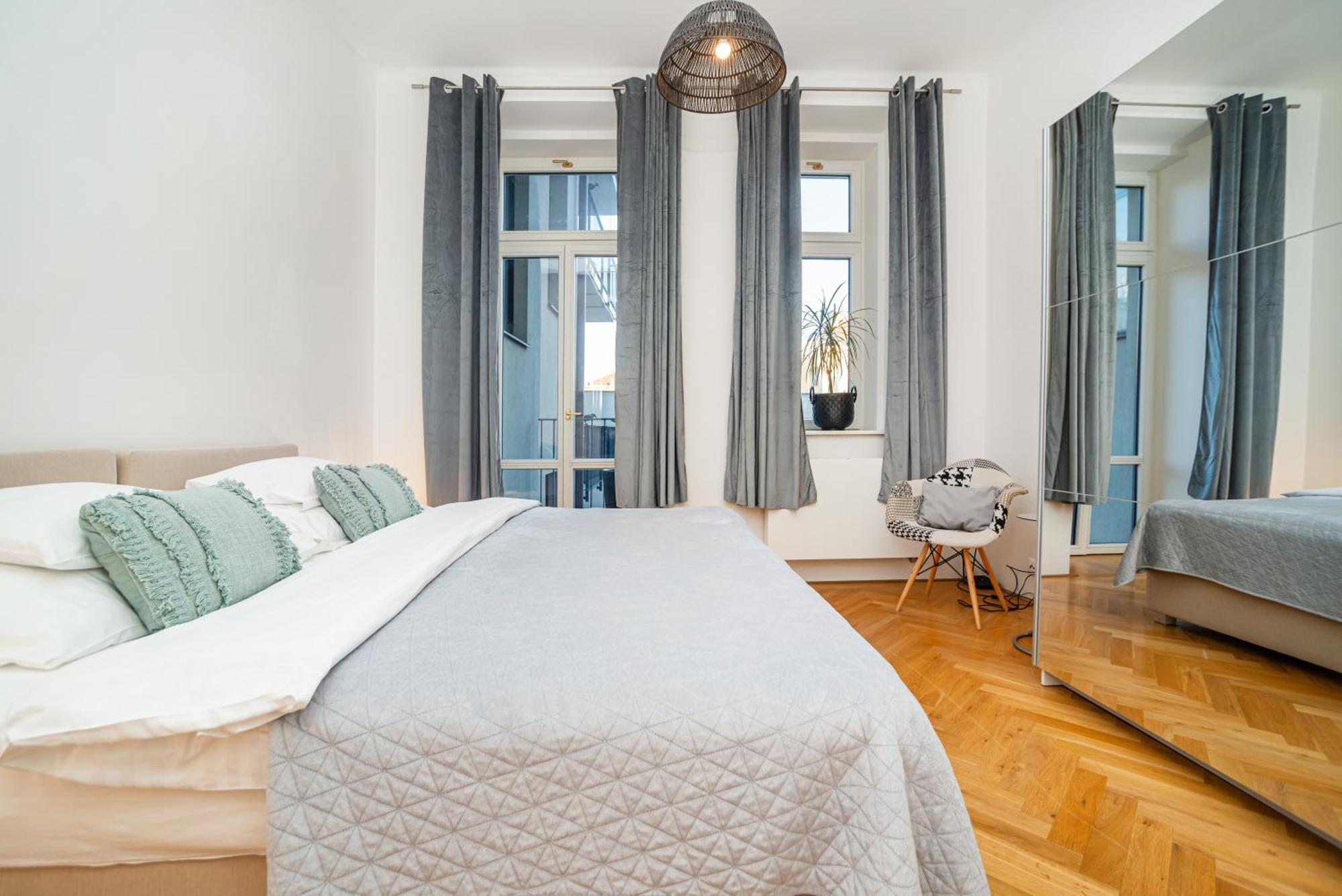 Appartement Cute With The Terrace And Ac Praag